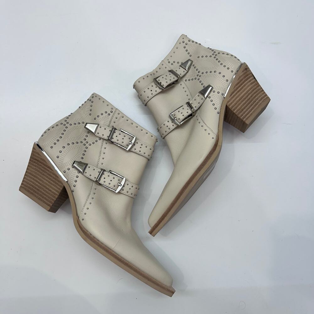 $290 Dolce Vita Ronnie Boots 9 White Leather Studded Heeled Western Country